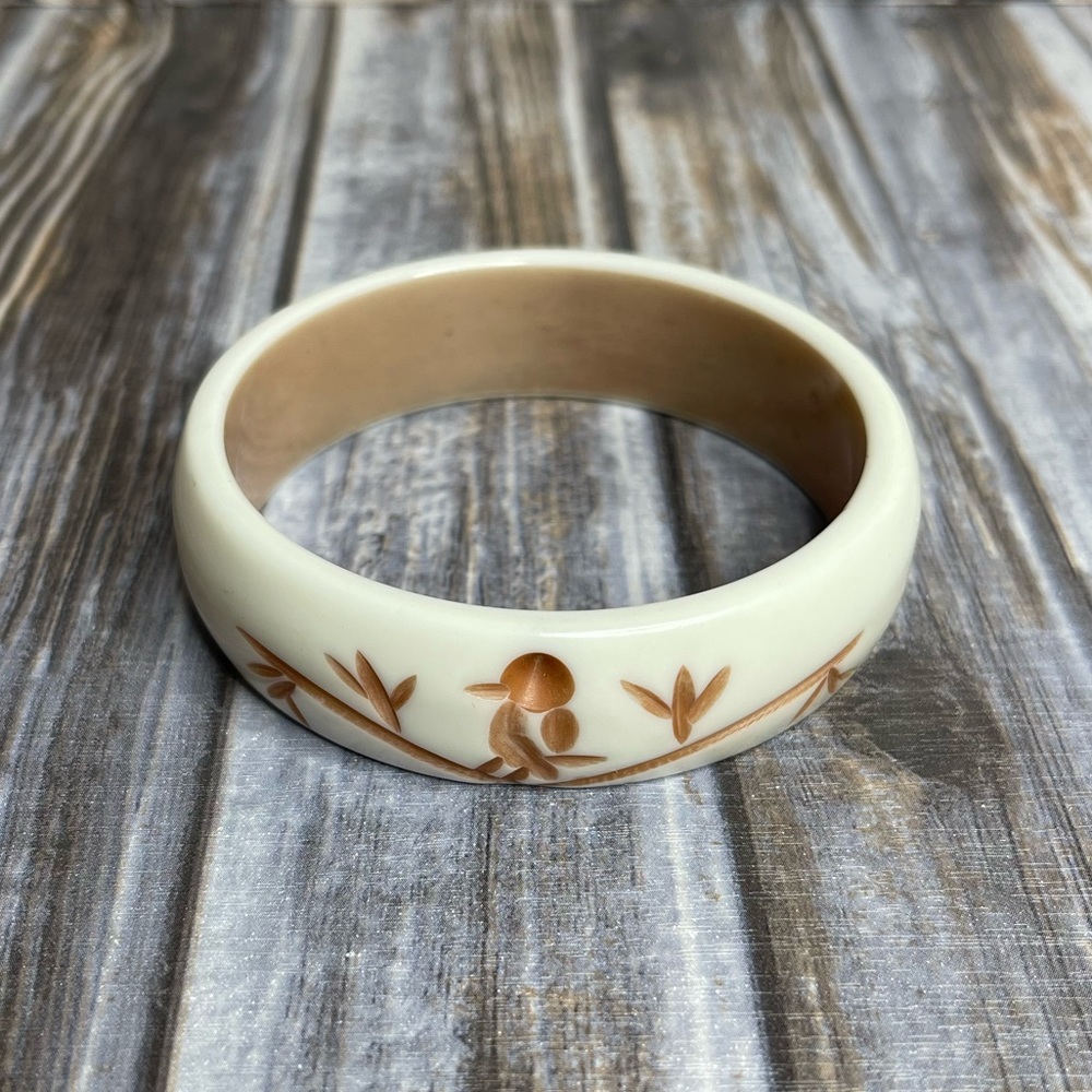 Vintage Hattie Carnegie Catalin Carved Bracelet with a Bird